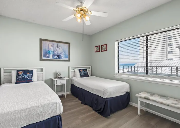 Gulf Village 315 *
